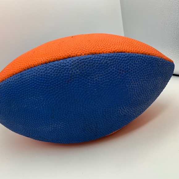 NCAA Wilson Florida Gators University of Florida UF 9" Rubber Football - Picture 9 of 15